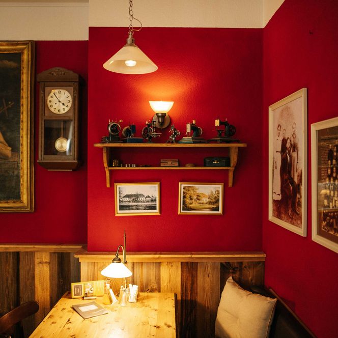 Gastraum im Café der Alten Schule Ribbeck