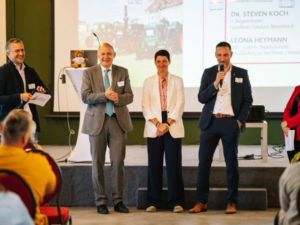 Begrüßung Tourismustag Havelland 2025 auf dem Domstiftsgut Mötzow Begrüßung Tourismustag Havelland 2025 auf dem Domstiftsgut Mötzow