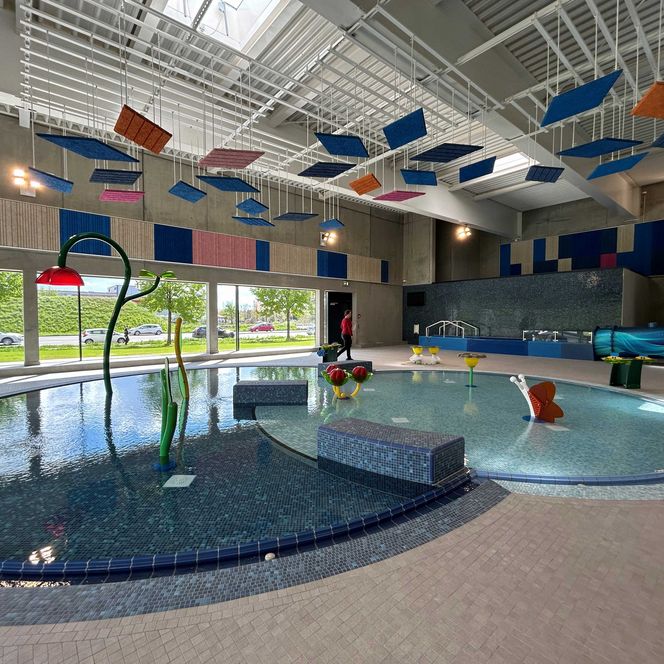 Schwimmbecken im Hallenbad Falkensee