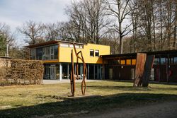 Blick auf das Lehniner Institut für Kunst und Kultur