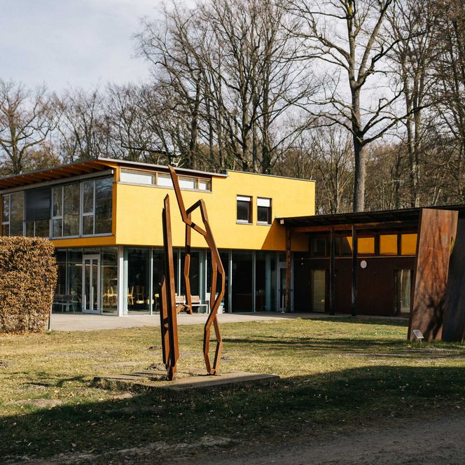 Blick auf das Lehniner Institut für Kunst und Kultur
