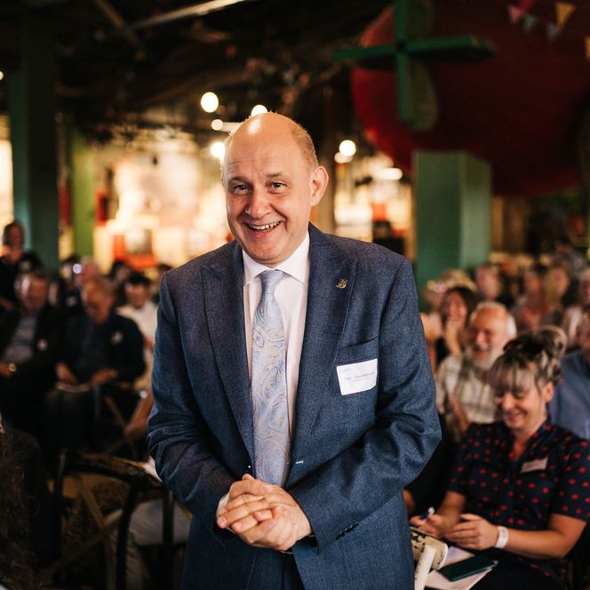 Roger Lewandowski beim Tourismustag Havelland 2023 im Karls Erlebnisdorf Elstal