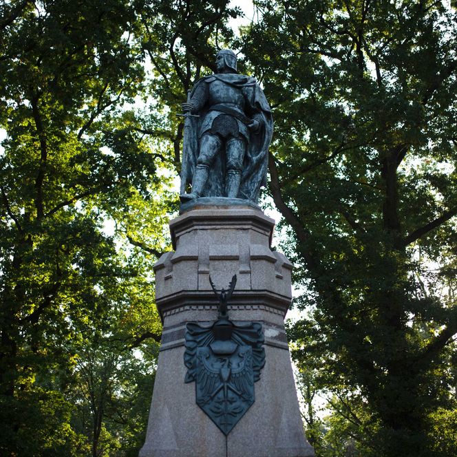 Denkmal im Hohenzollernpark in Friesack