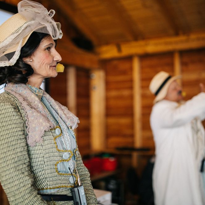 Comedie Soleil beim Tourismustag Havelland 2024 auf dem Werderaner Tannenhof