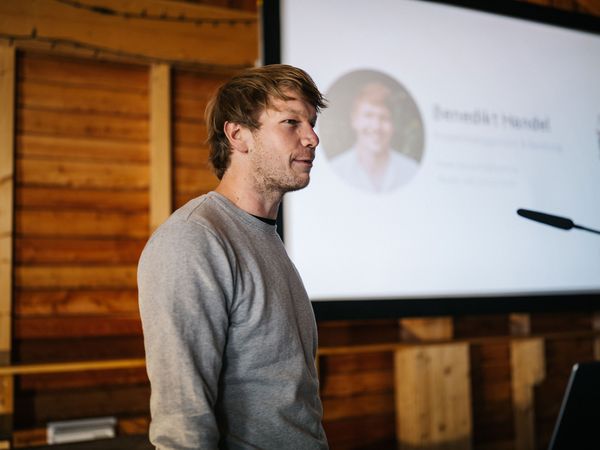 Benedikt Handel von Teejit beim Tourismustag Havelland 2024 Benedikt Handel von Teejit beim Tourismustag Havelland 2024