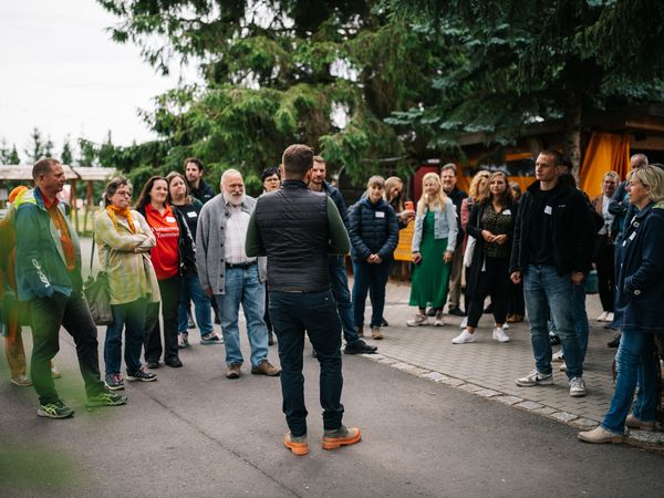 Führung über den Werderaner Tannenhof Führung über den Werderaner Tannenhof