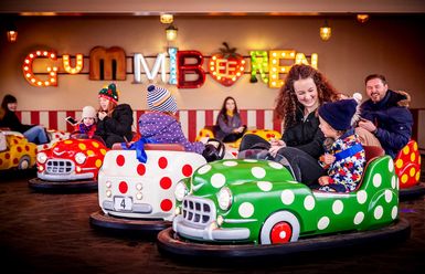 Gummibärchen-Land Autoscooter im Karls Erlebnisdorf